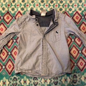 H&M button down long sleeved shirt